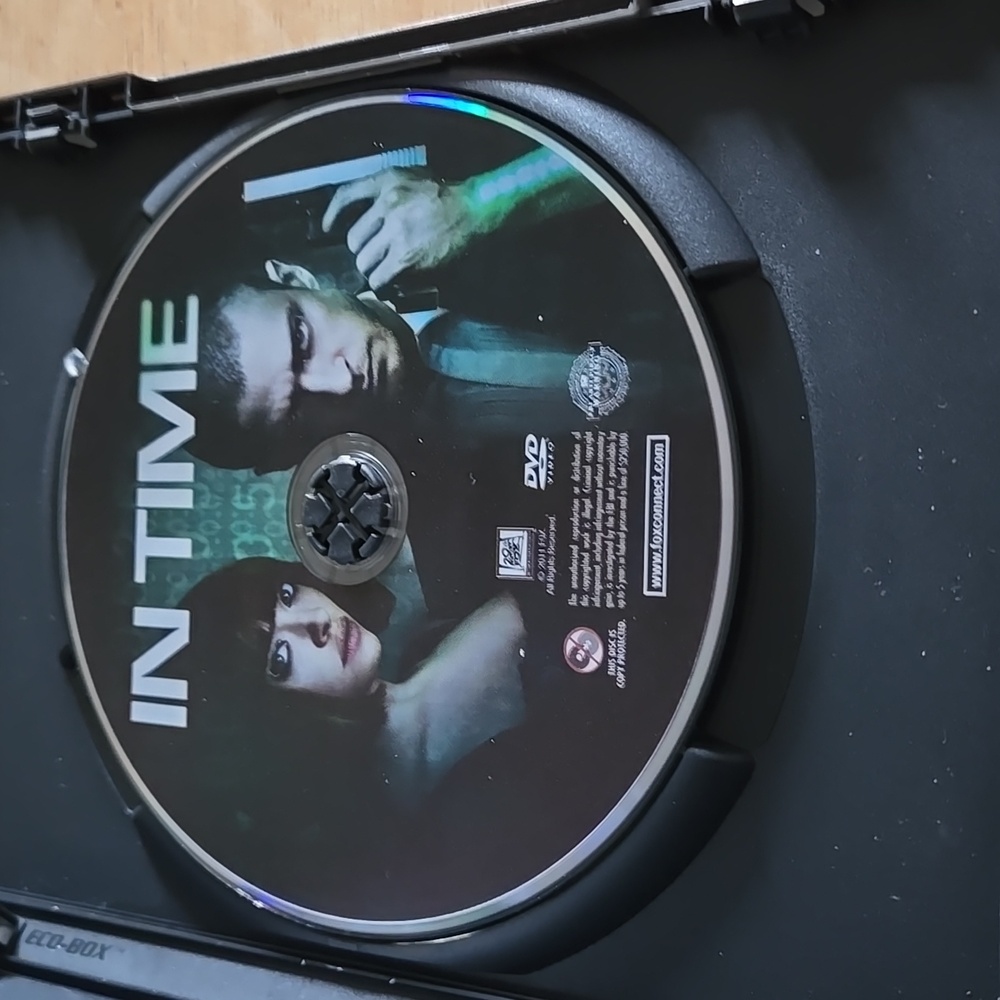 In Time DVD - Picture 3 of 3